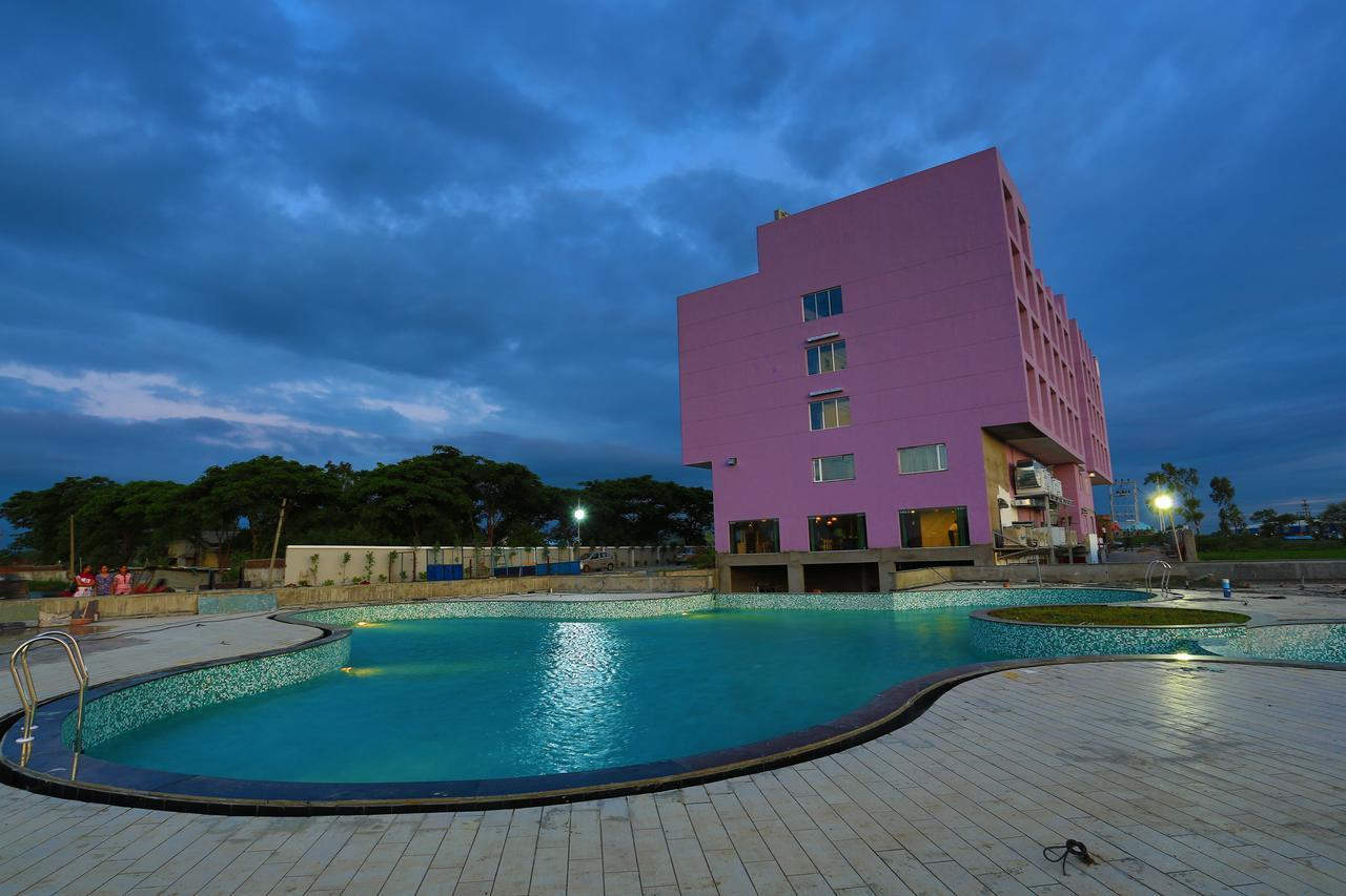 Nandan Kanan Hotel & Resort Sipra Luaran gambar